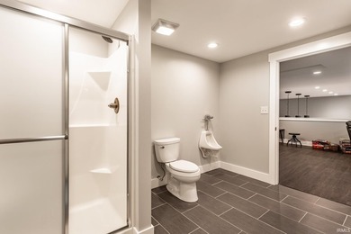 Escape to your own private retreat just minutes from Lake - photo 26