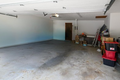 Enjoy easy access to Bull Shoals Lake and the White River from - photo 28