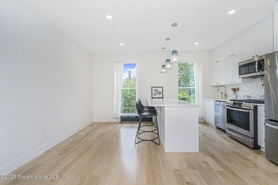 Welcome to 645 Carroll Street! This stunning and impeccably - photo 28