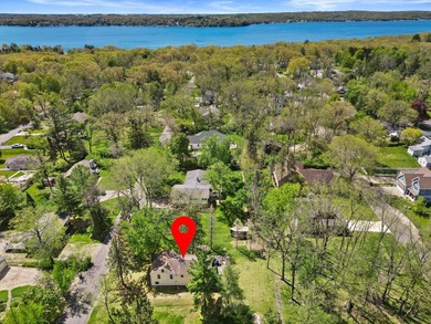 Located in coveted Knollwood Association with access to one of - photo 2