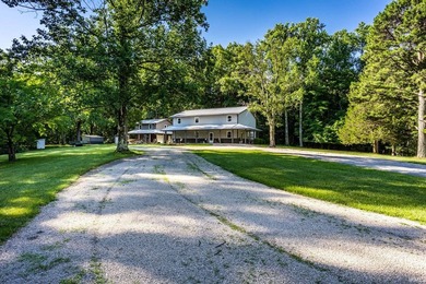 Escape to your own private retreat just minutes from Lake - photo 35