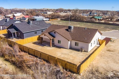 Stunning brand new Spanish Modern construction located in a - photo 38