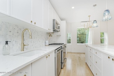 Welcome to 645 Carroll Street! This stunning and impeccably - photo 50