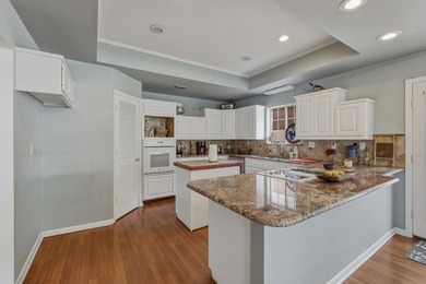 This beautiful maintained 2-bedrom, 2.5 bath home with a 2-car - photo 5