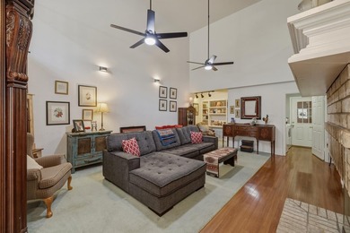 This beautiful maintained 2-bedrom, 2.5 bath home with a 2-car - photo 7