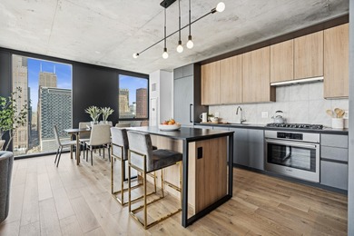 Stunning City and River Views - Experience sophisticated urban