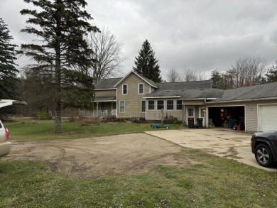 (private lake, pond, creek) Home For Sale in Hudsonville Michigan