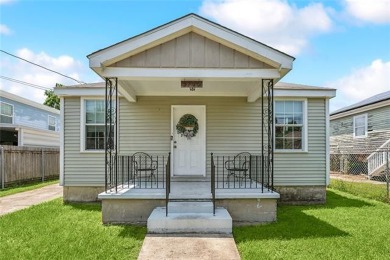 Lake Pontchartrain Home For Sale in New Orleans Louisiana