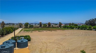 26465 Douglas Ave - photo 2
