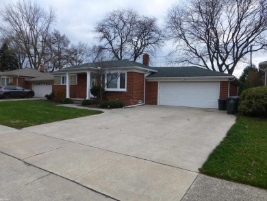 Lake Home For Sale in Saint Clair Shores, Michigan