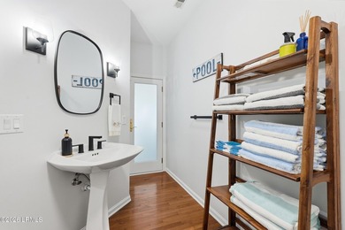 Ooo la la! Newly Renovated, Open Concept and a SHOW STOPPER! - photo 22