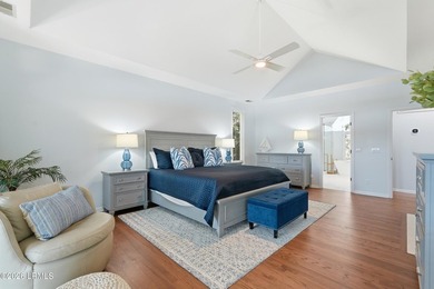 Ooo la la! Newly Renovated, Open Concept and a SHOW STOPPER! - photo 25