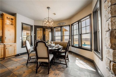 Stunning 40-acre one-of-a-kind equestrian estate with panoramic - photo 9
