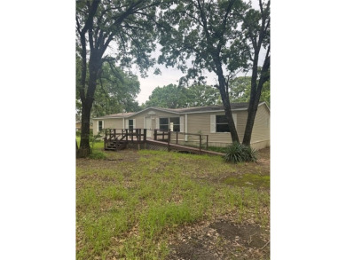 Lake Home Sale Pending in Kemp, Texas