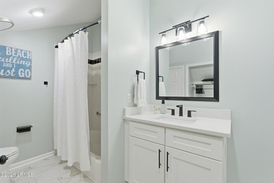 Ooo la la! Newly Renovated, Open Concept and a SHOW STOPPER! - photo 35