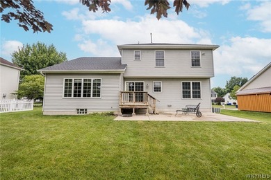 Welcome to 45 Sunset Creek Drive in West Seneca! This spacious - photo 46