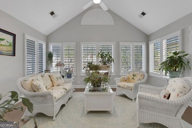 Beautifully updated and completely turnkey ranch home in the - photo 4