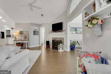 Beautifully updated and completely turnkey ranch home in the - photo 8