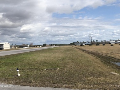 Welcome to Sandy Creek Airpark! A gated residential airpark - photo 12