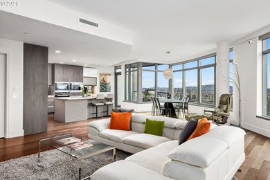 Experience penthouse living in the John Ross with this fully - photo 12