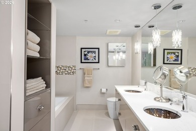 Experience penthouse living in the John Ross with this fully - photo 26