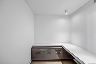 A rare opportunity to own an entire floor in one of Banker's - photo 27