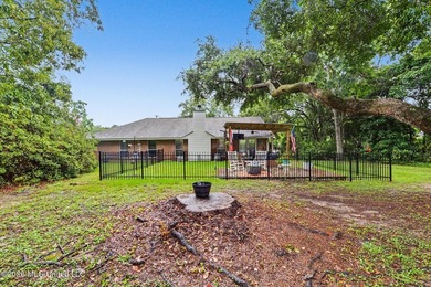 Nestled on the 3rd tee of the Pines Golf Course in Diamondhead - photo 28