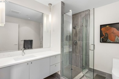 Experience penthouse living in the John Ross with this fully - photo 30