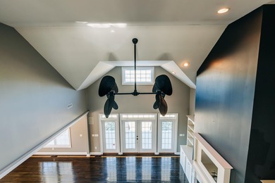 Welcome to a remarkable 17.98-acre estate featuring a - photo 34