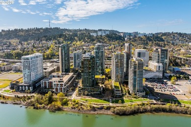 Experience penthouse living in the John Ross with this fully - photo 42