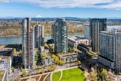Experience penthouse living in the John Ross with this fully - photo 43