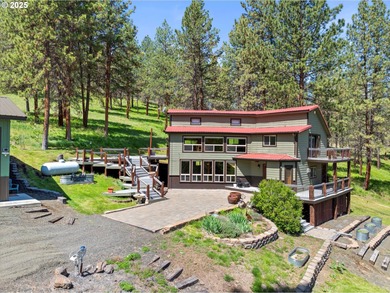 (private lake, pond, creek) Home For Sale in Ritter Oregon