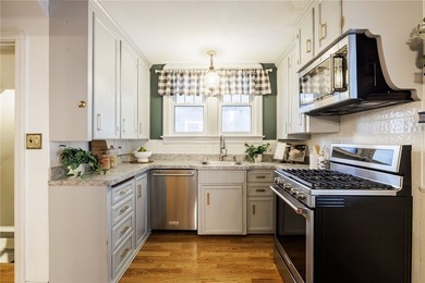Welcome to 98 Wimbledon Road, where timeless architecture - photo 11