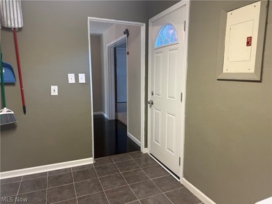 Welcome to this beautiful move-in-ready 3 bedroom 2 bath 1761 sq - photo 18