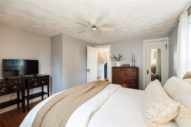 Welcome to 98 Wimbledon Road, where timeless architecture - photo 24