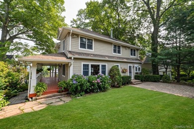 Enjoy breathtaking views overlooking Huntington Bay from this - photo 25