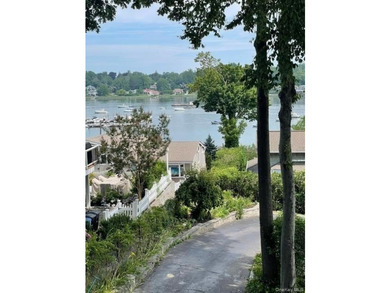 Enjoy breathtaking views overlooking Huntington Bay from this - photo 35