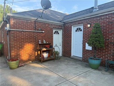Welcome to this beautiful move-in-ready 3 bedroom 2 bath 1761 sq - photo 35