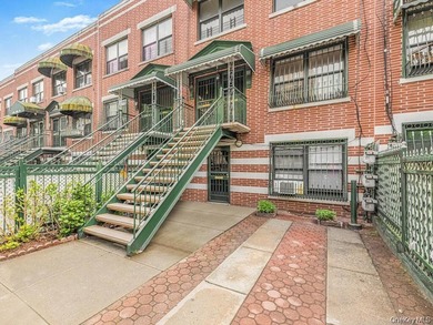 Bronx NY 10460 3 Family Brick Triplex for Sale. Fully detached 3 - photo 1