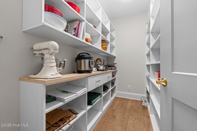 Luxury, easy living and value combine in this like-new custom - photo 11