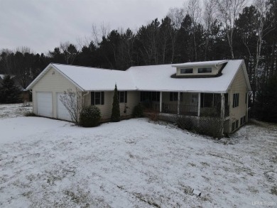 Lake Home Sale Pending in Gresham, Wisconsin