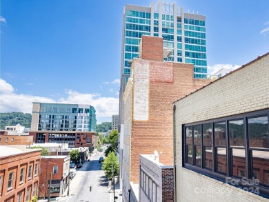 Your dream Pied-a-terre awaits. Turn-key income producing top