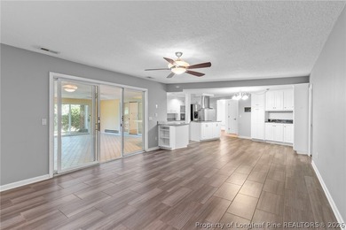 Welcome to 88 Traceway, a spacious all-brick, single-story - photo 17