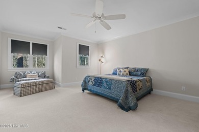 Luxury, easy living and value combine in this like-new custom - photo 21