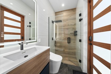 Experience unparalleled modern waterfront luxury in prestigious - photo 25