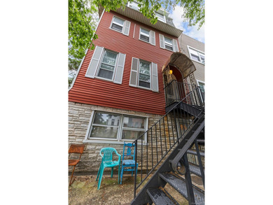 Welcome to 977 Lorimer St., a pre-war corner property on a - photo 34