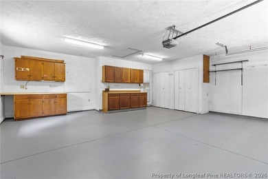 Welcome to 88 Traceway, a spacious all-brick, single-story - photo 43
