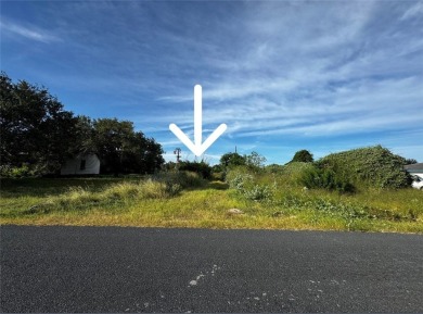 This spacious 0.514-acre property includes two lots, offering - photo 2