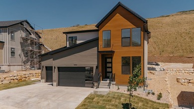 Just Completed! This stunning Summerwood floorplan showcases - photo 1