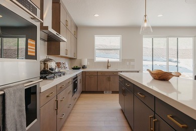 Just Completed! This stunning Summerwood floorplan showcases - photo 10
